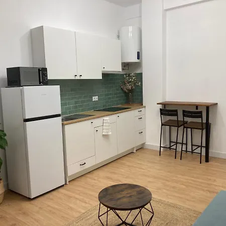 Castle View شقة فندقية لقنت
